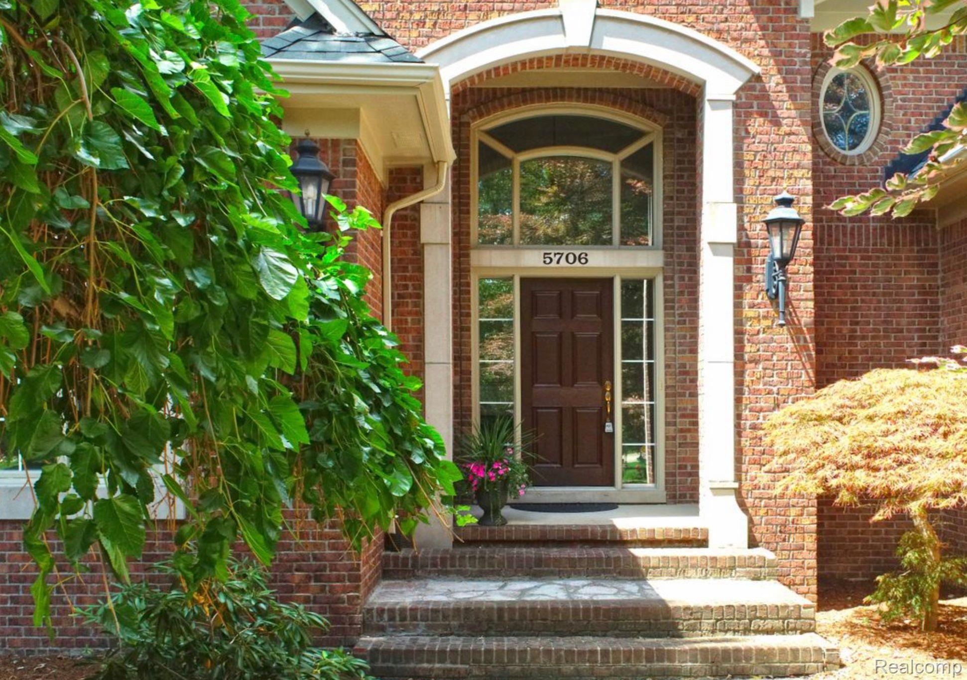 5706 Kirkridge Trail Rochester, MI 48306 - Photo 3 of 60 Gallery Image 3