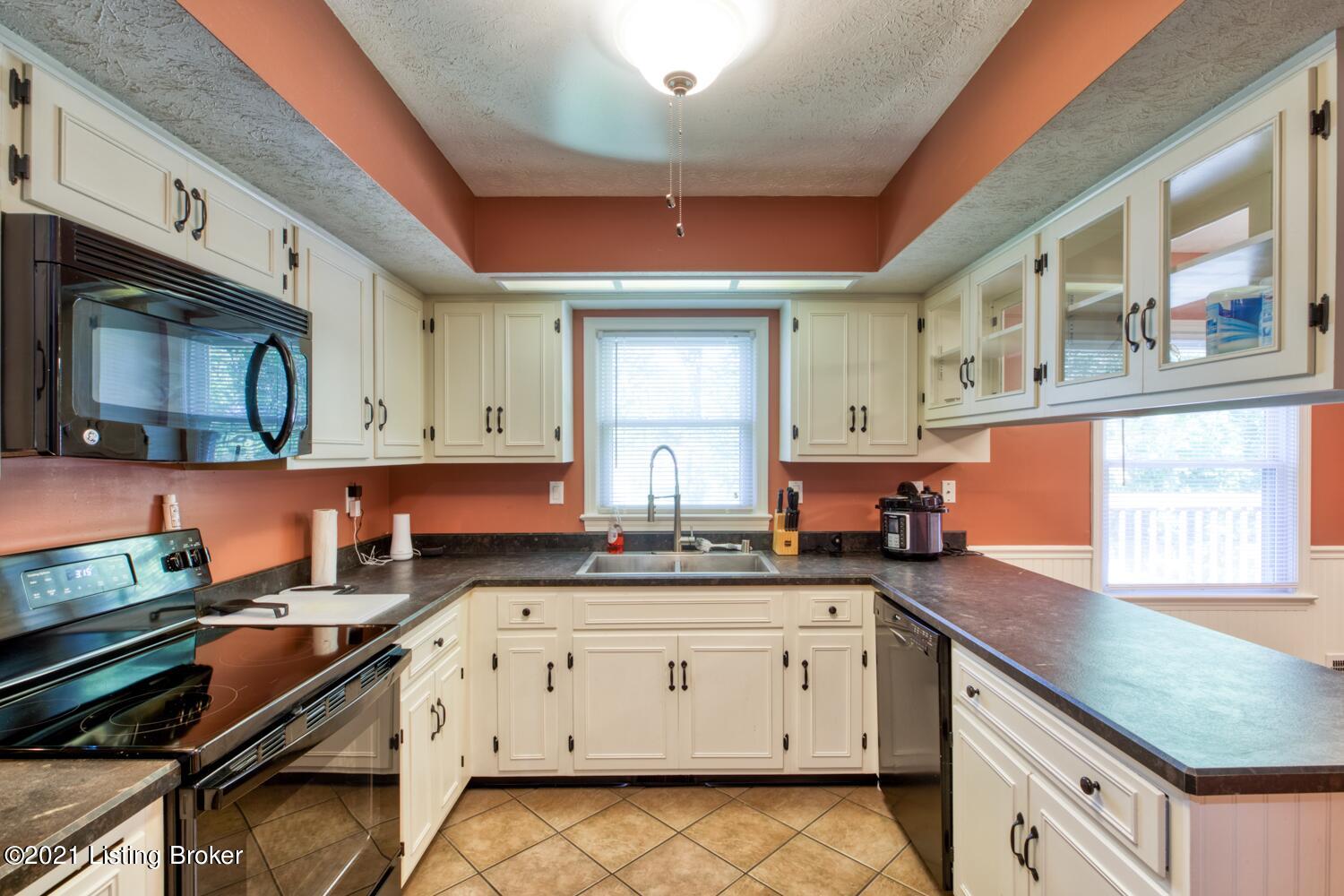 7600 Charron Road Louisville, KY 40220 - Photo 12 of 42 GSP-7600_Charron_Rd-12