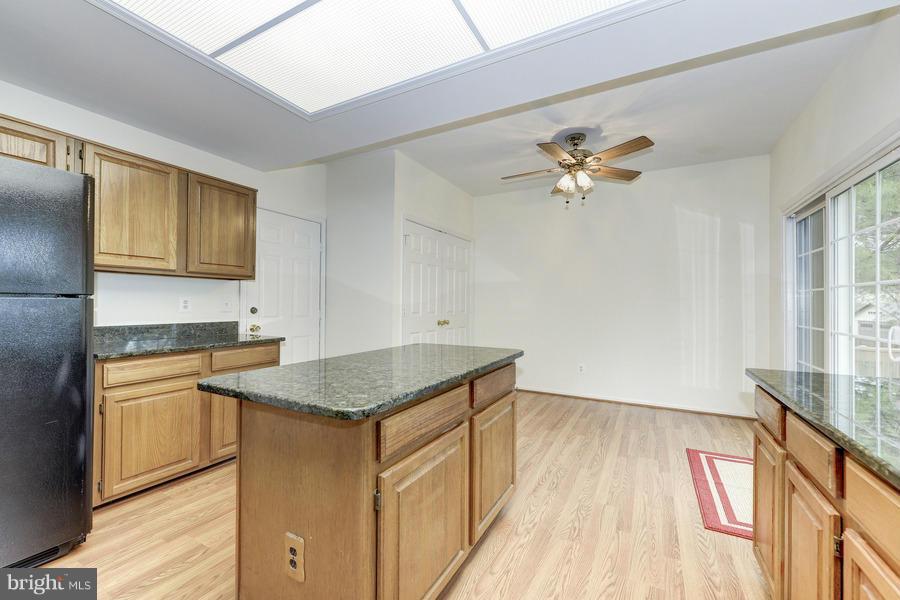 8540 Yoder Street Manassas, VA 20110 - Photo 15 of 30 Kitchen