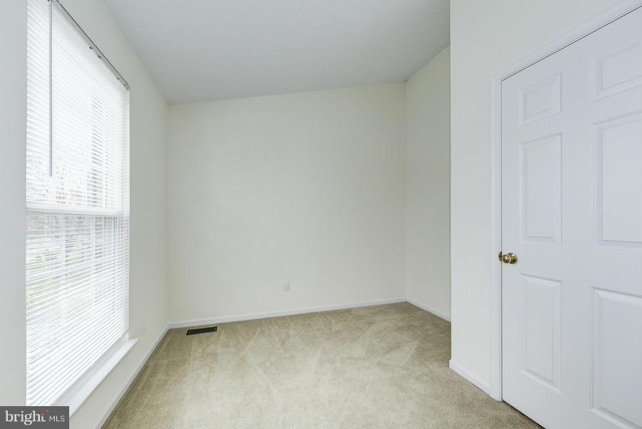 8540 Yoder Street Manassas, VA 20110 - Photo 23 of 30 Bedroom (Master)