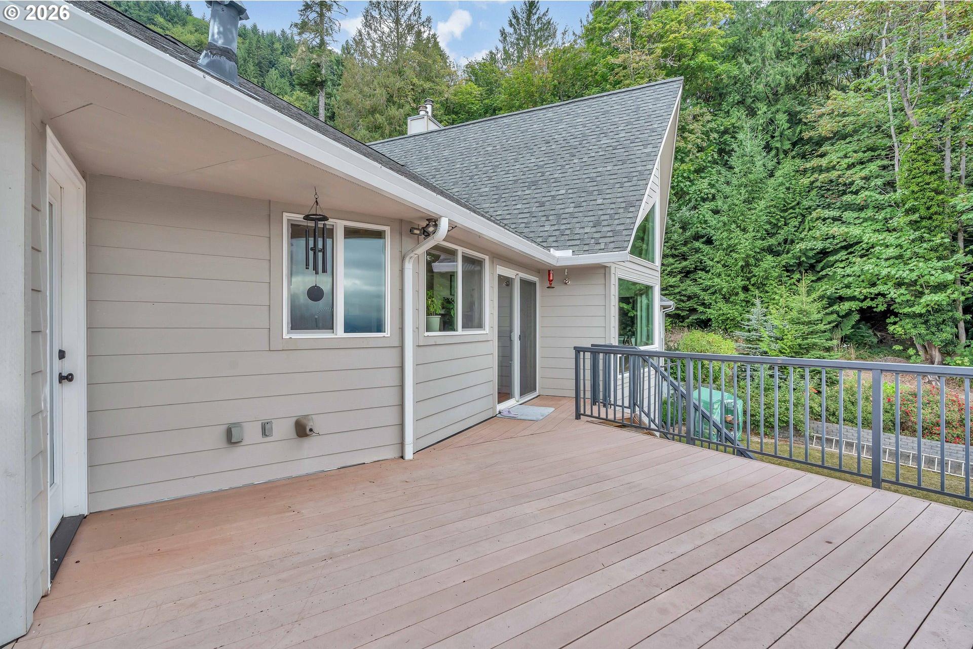 1663 Highway 4 Cathlamet, WA 98612 - Photo 36 of 48 Gallery Image 36