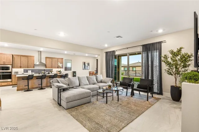 $1,950,000 | 230 Cactus Sunrise Street, Las Vegas, NV 89138