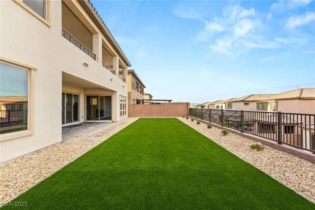 $1,950,000 | 230 Cactus Sunrise Street, Las Vegas, NV 89138