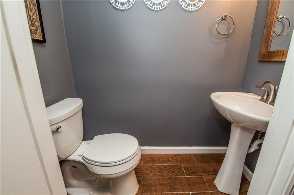 212 Constance Drive McKees Rocks, PA 15136 - Photo 12 of 24