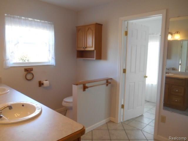 1353 North Maple Leaf Road Lapeer, MI 48446 - Photo 15 of 44 Master Bath.jpg