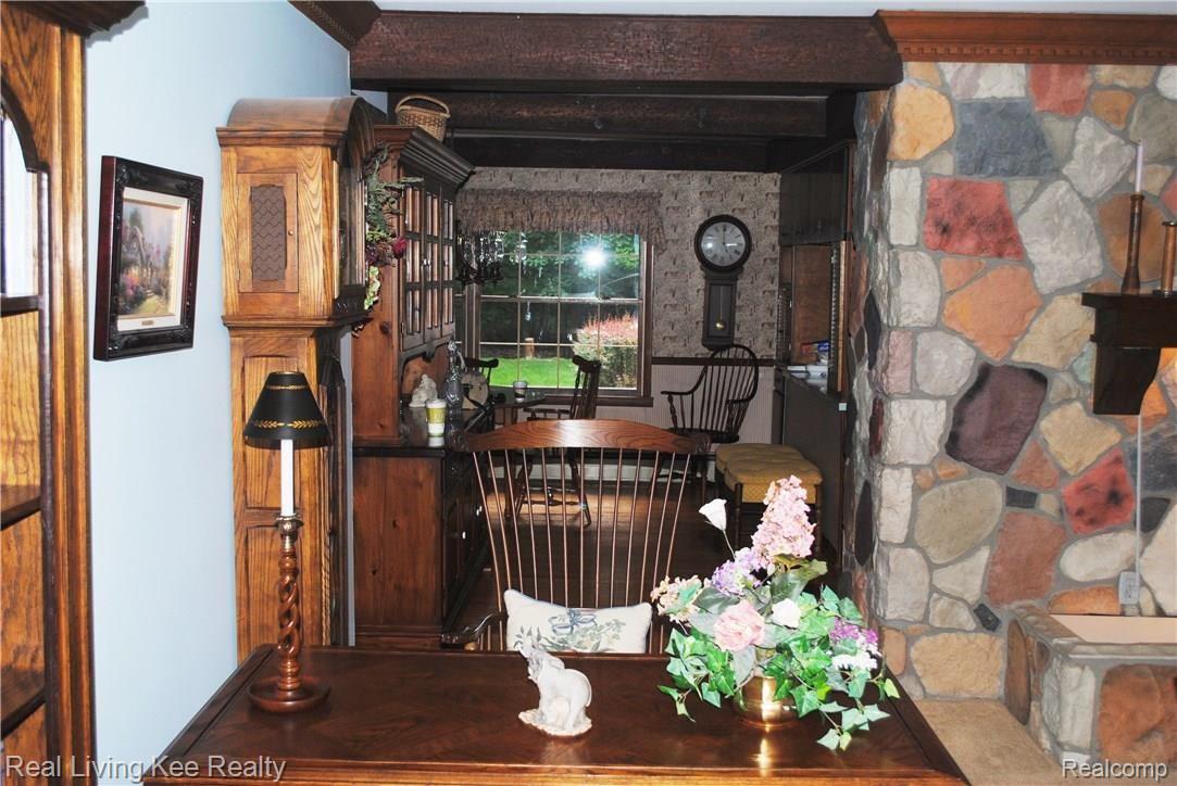 216 Wimberly Drive Rochester, MI 48306 - Photo 3 of 40 DSC_0004.JPG