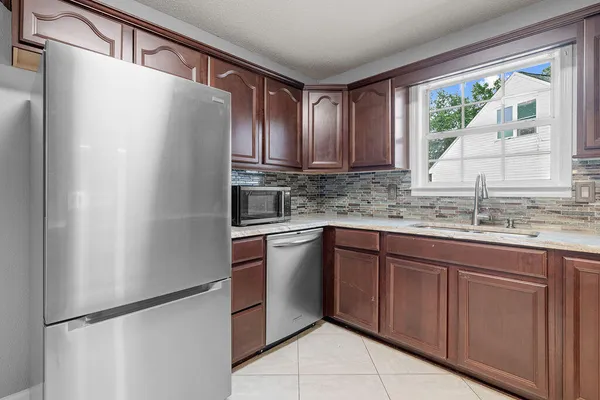 $300,000 | 147 Nicole Lane, Crestview, FL 32539