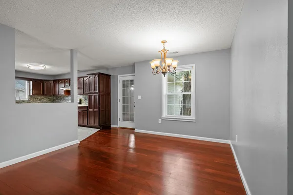 $300,000 | 147 Nicole Lane, Crestview, FL 32539