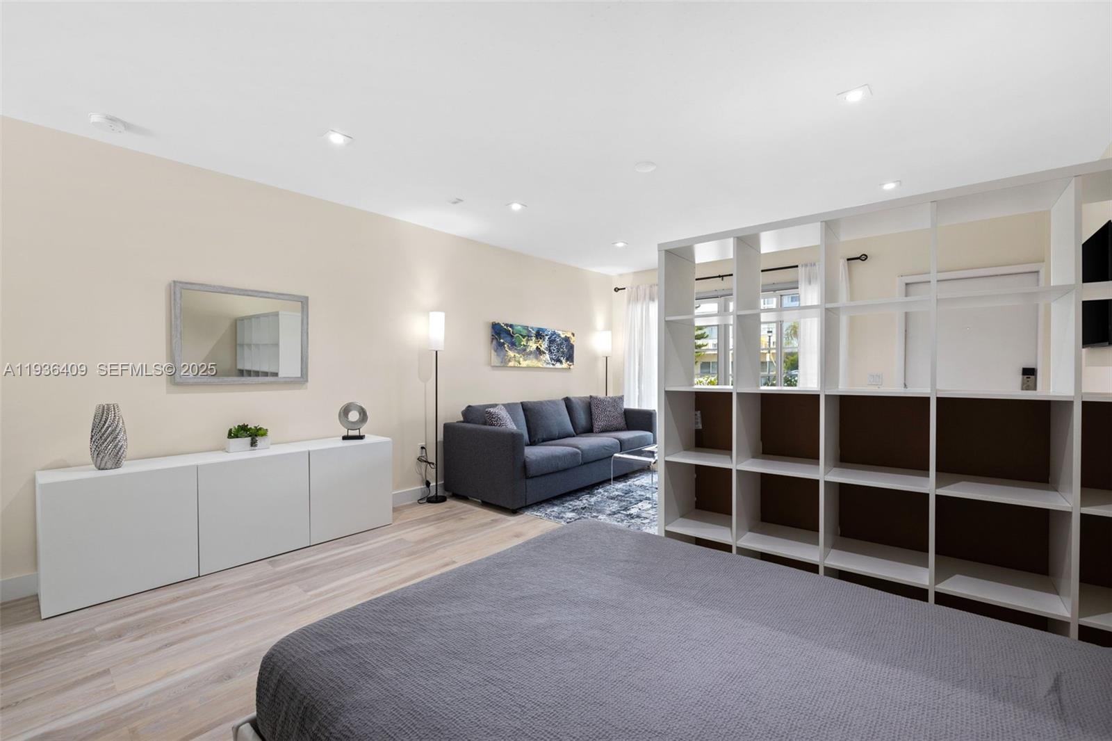 1241 14th Street, Unit 4 Miami Beach, FL 33139 - Photo 15 of 28