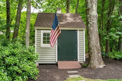$1,499,000 | 41 Ivy Lane, Sherborn, MA 01770