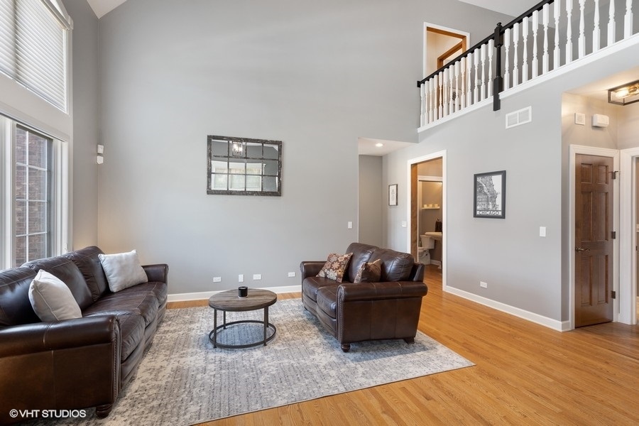 1051 Mackenzie Place Wheaton, IL 60187 - Photo 6 of 25
