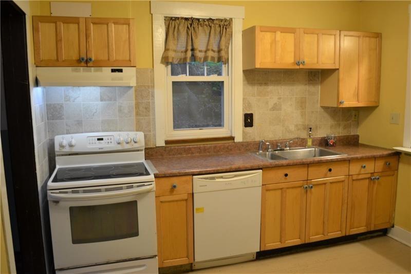208 Bevington Road Pittsburgh, PA 15221 - Photo 12 of 25 Gallery Image 12