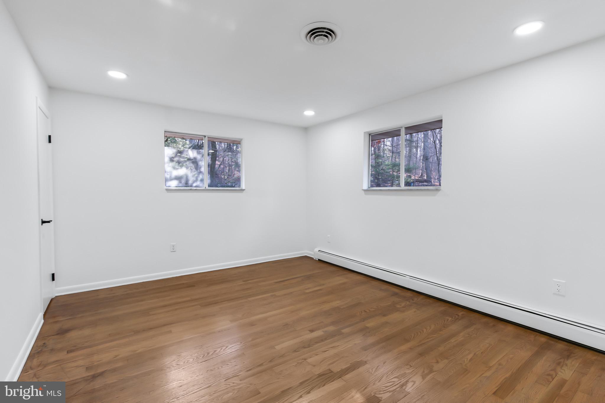 10 Schoolhouse Road Kirkwood, PA 17536 - Photo 21 of 38 Primary Bedroom