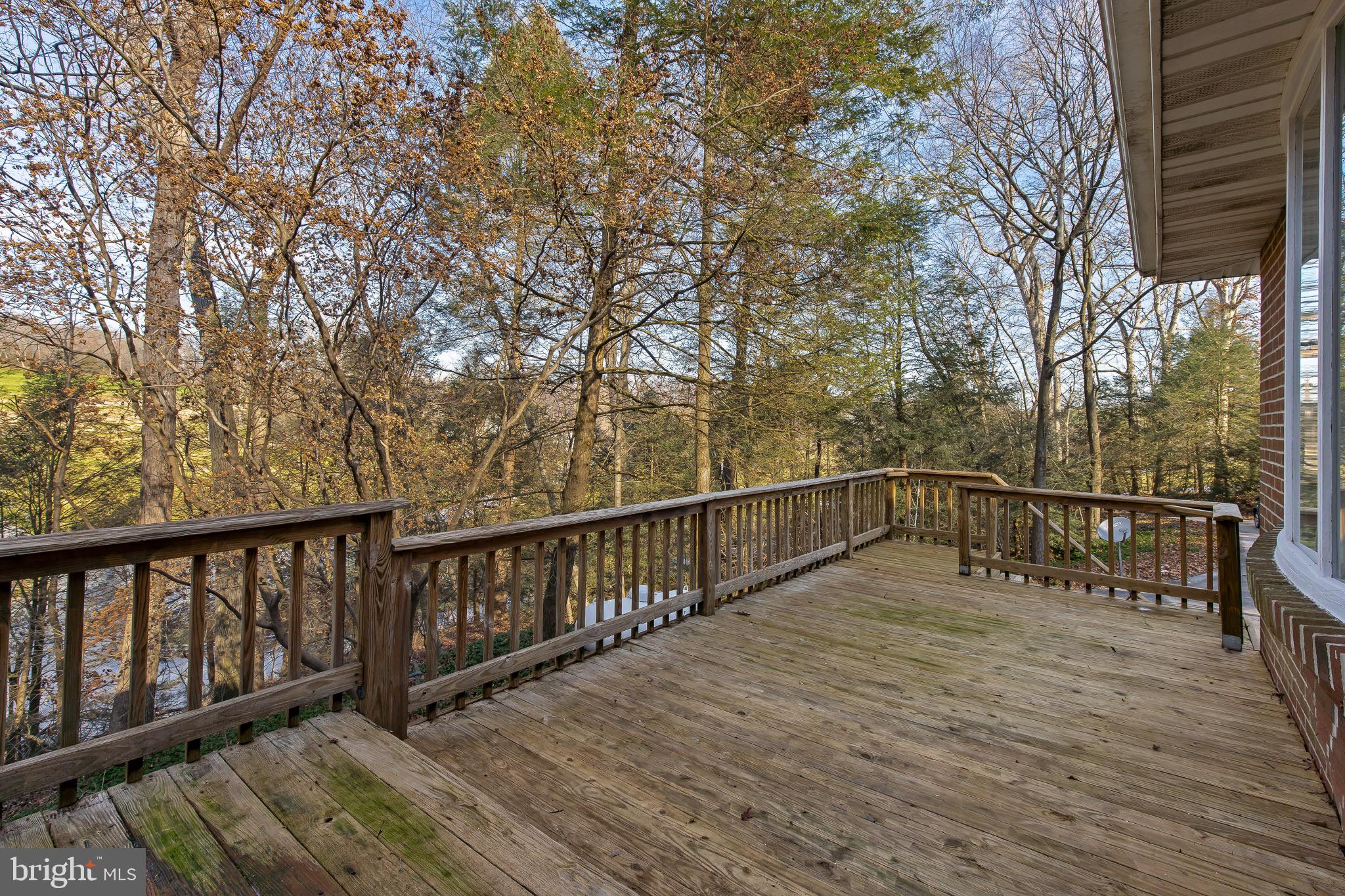 10 Schoolhouse Road Kirkwood, PA 17536 - Photo 3 of 38 Deck View