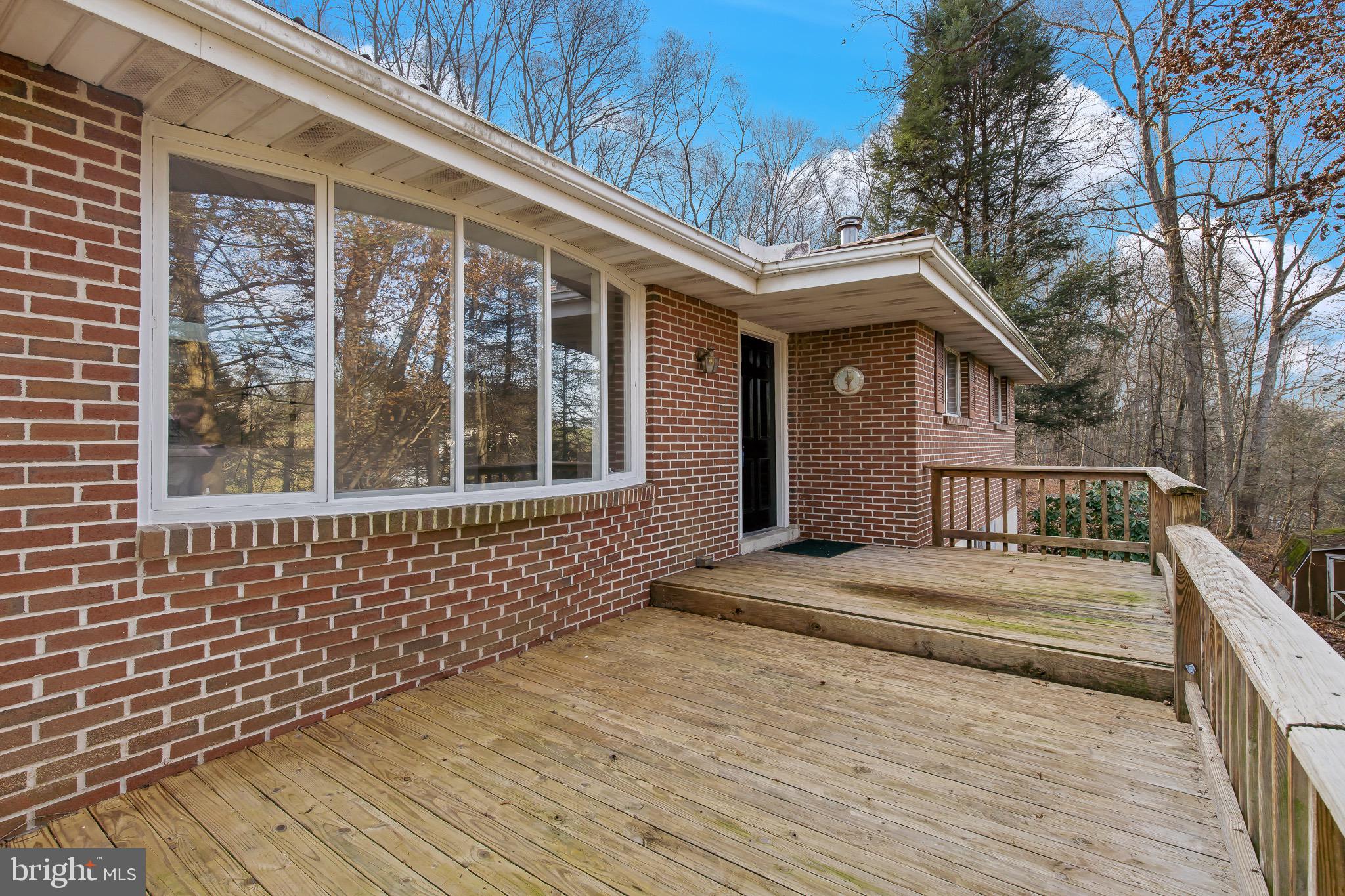 10 Schoolhouse Road Kirkwood, PA 17536 - Photo 4 of 38 Front Deck Leading to Front Door