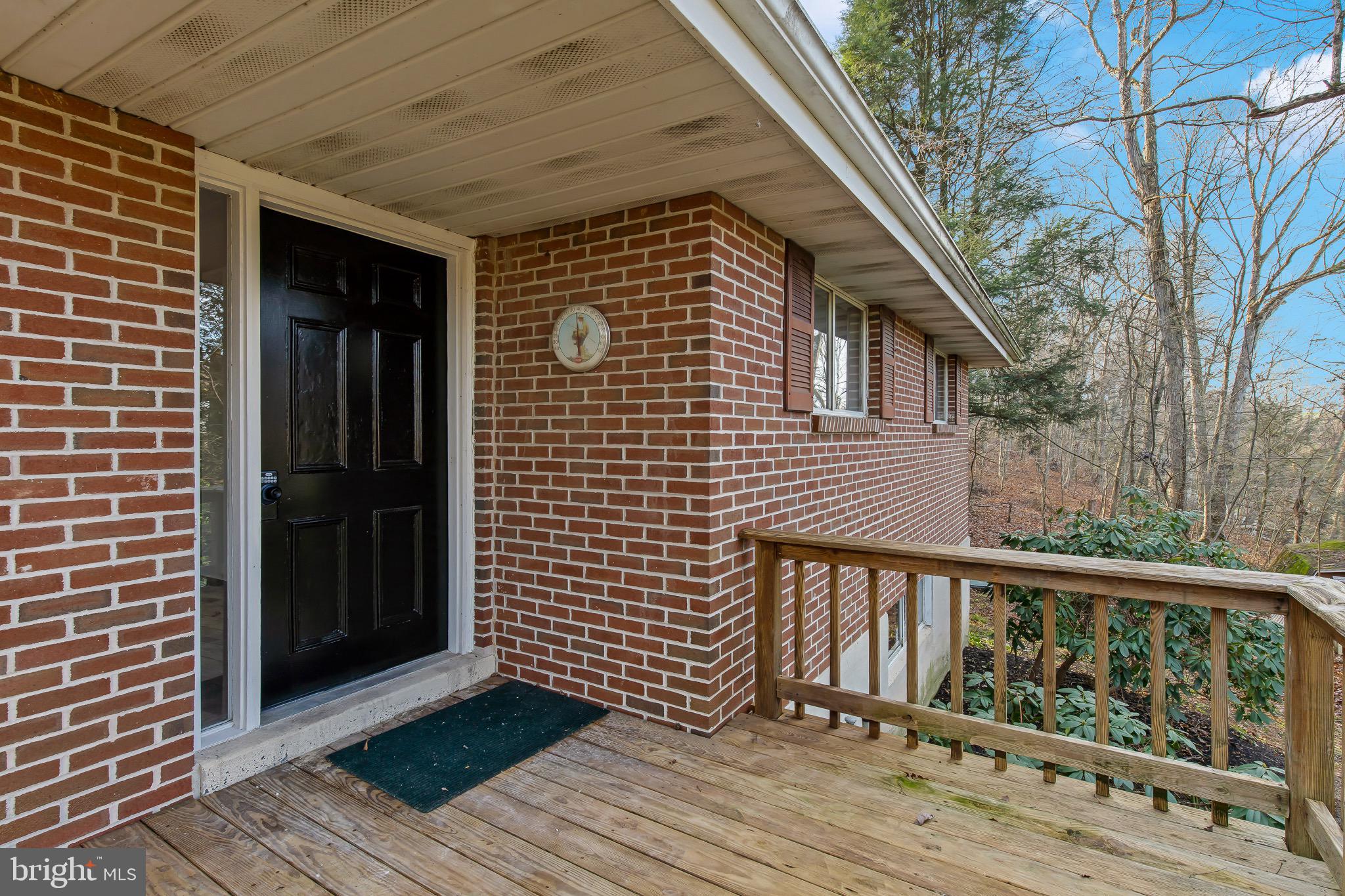 10 Schoolhouse Road Kirkwood, PA 17536 - Photo 5 of 38 Front Door