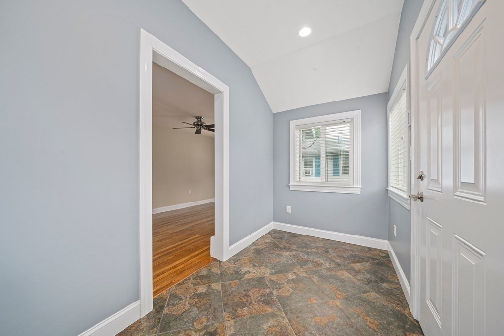 153 Edgehill Road Braintree, MA 02184 - Photo 15 of 41