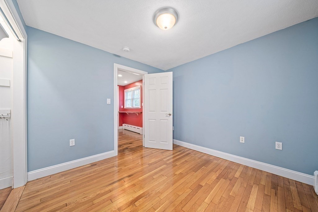 153 Edgehill Road Braintree, MA 02184 - Photo 18 of 41