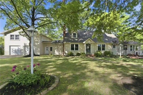 $665,000 | 14401 Lookout Drive, Kansas City, MO 64139