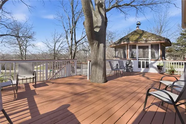 $675,000 | 14401 Lookout Drive, Kansas City, MO 64139