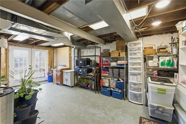 $675,000 | 14401 Lookout Drive, Kansas City, MO 64139