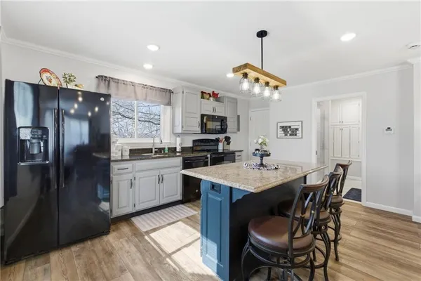 $675,000 | 14401 Lookout Drive, Kansas City, MO 64139