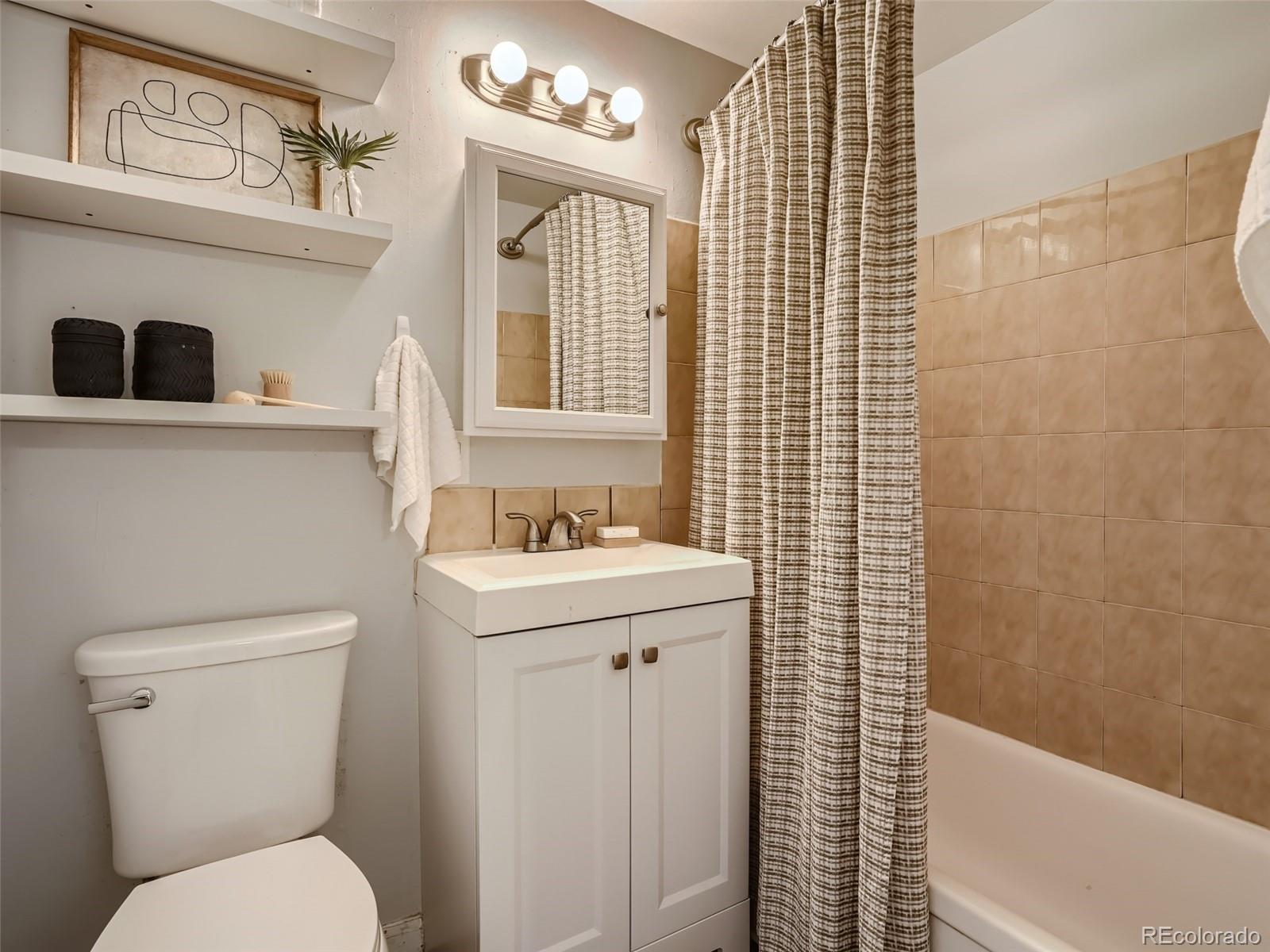 4712 Cody Street Wheat Ridge, CO 80033 - Photo 18 of 25 Gallery Image 18