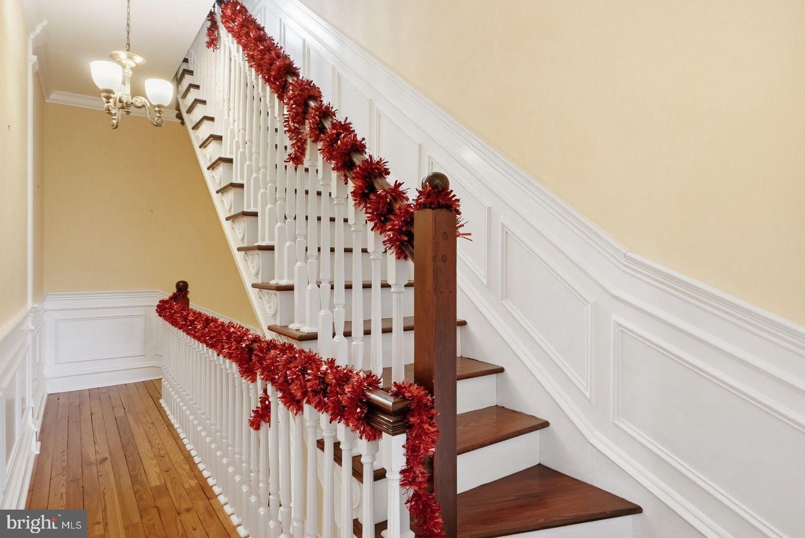 949 S Street Northwest Washington, DC 20001 - Photo 19 of 42 a view of entryway with a front door