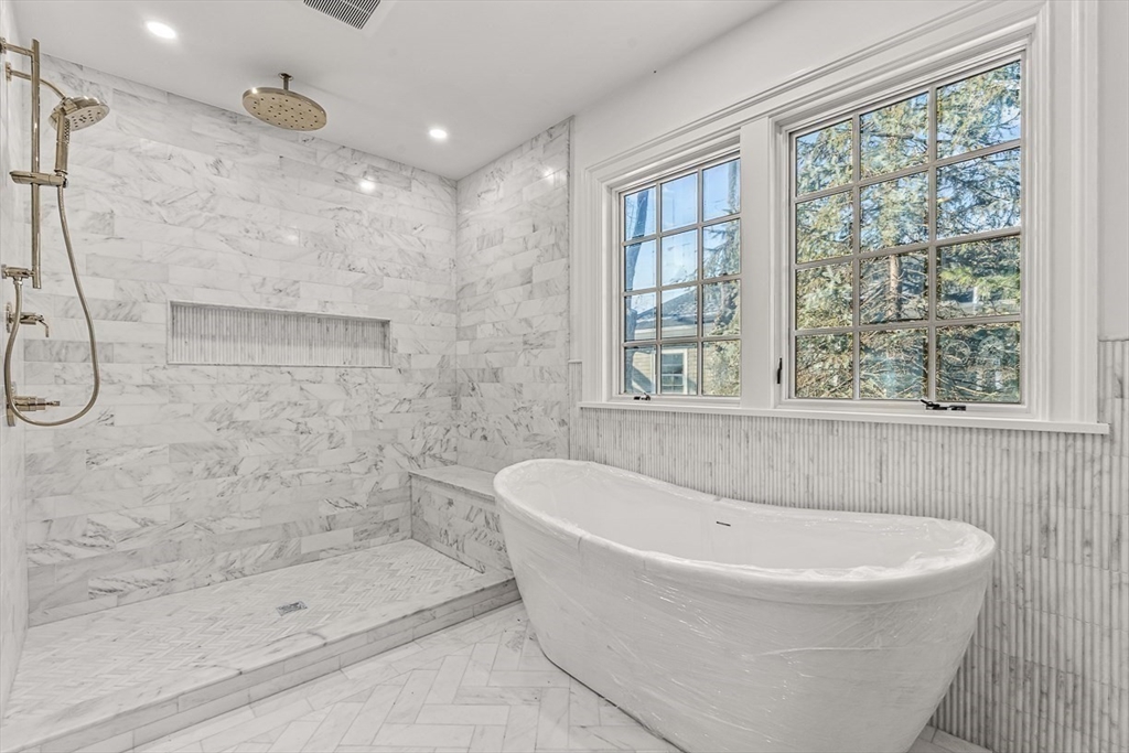 3 Foxcroft Road Winchester, MA 01890 - Photo 10 of 22