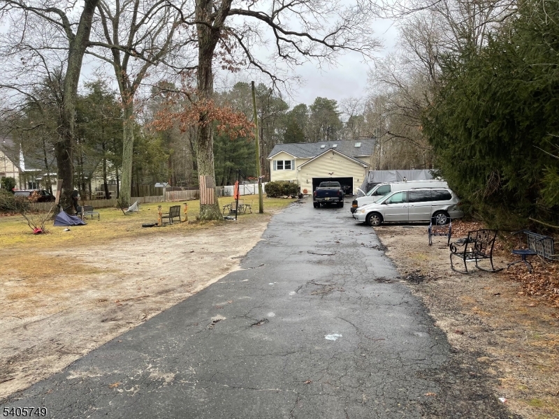 1055 Farmingdale Road Jackson, NJ 08527 - Photo 3 of 20