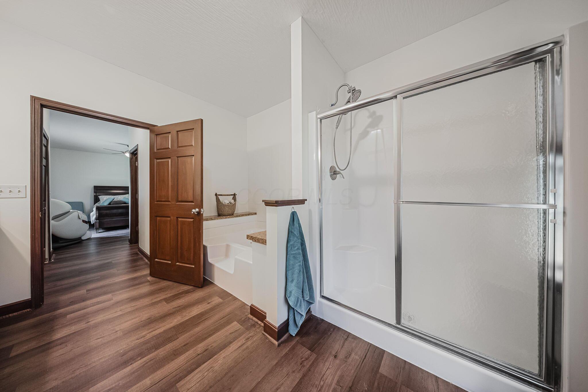 6684 Borror Road Grove City, OH 43123 - Photo 42 of 118 Shower