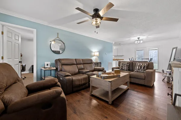 $245,000 | 70 Pinoak Road, Trenton, GA 30752