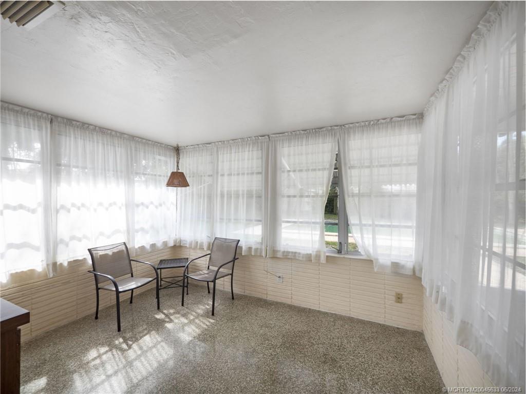 165 Southwest Cabana Point Circle Stuart, FL 34994 - Photo 6 of 17 Gallery Image 6