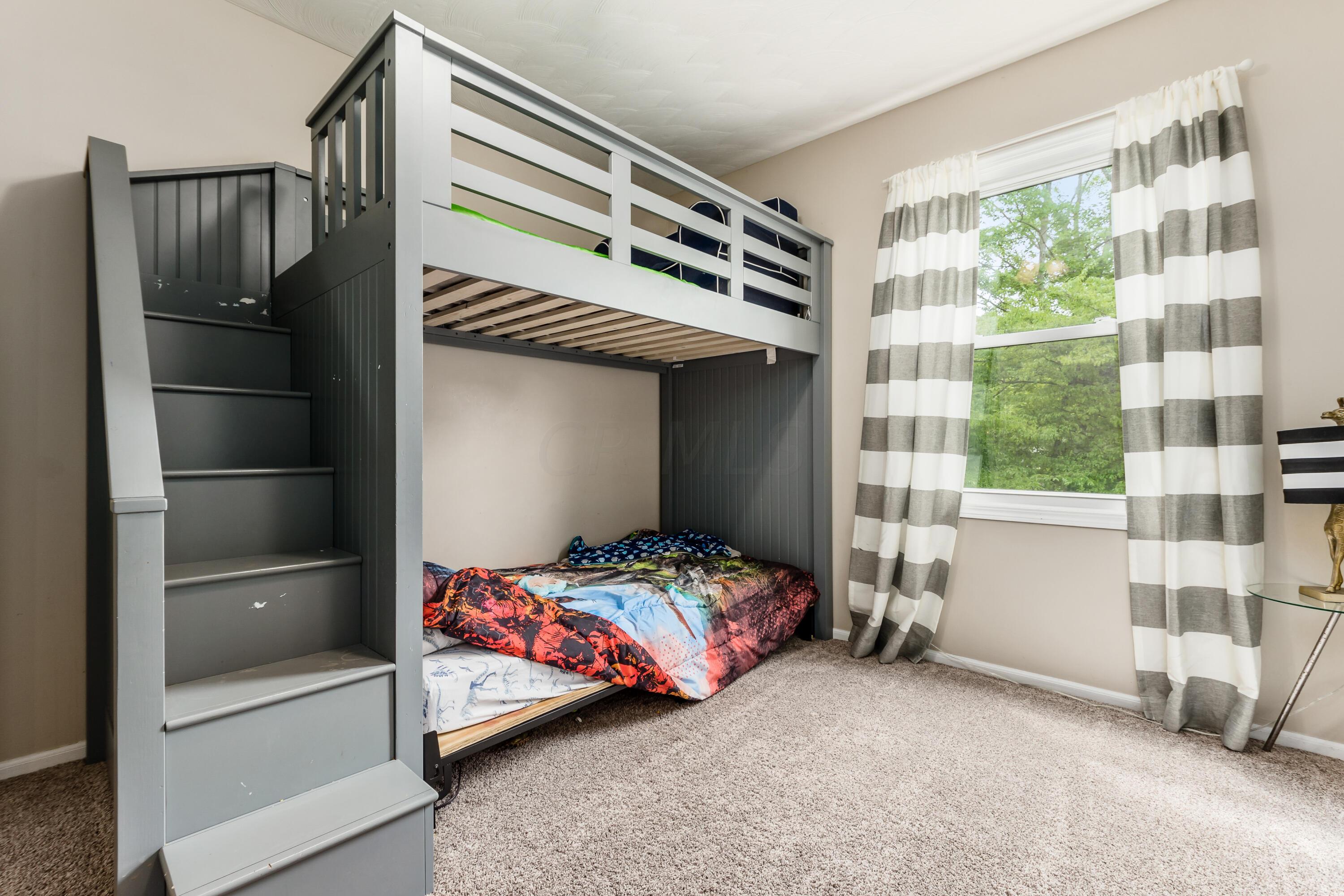 1810 Pine Road Heath, OH 43056 - Photo 25 of 36 Gallery Image 25