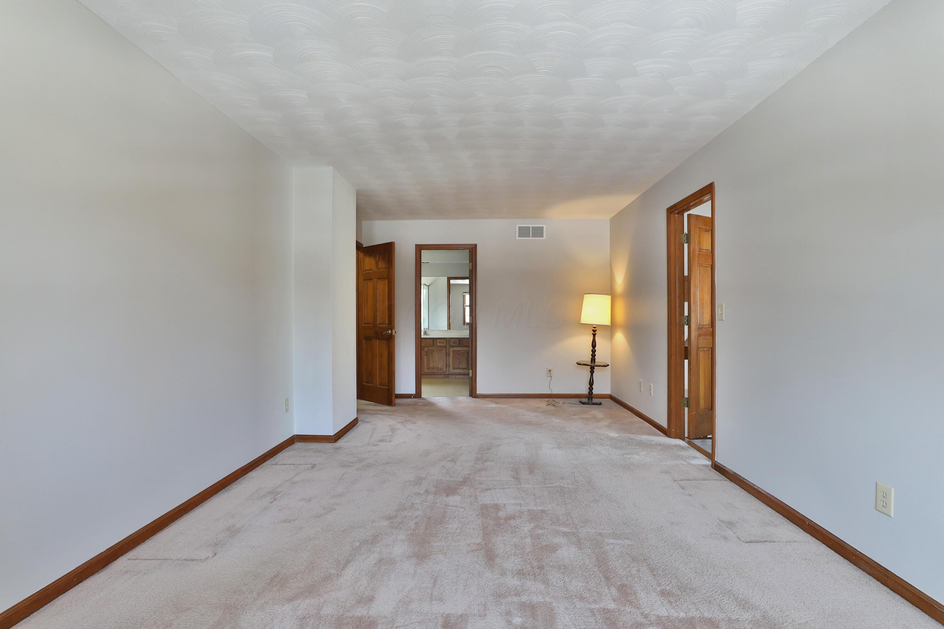 613 Deer Run Road Westerville, OH 43081 - Photo 23 of 39 Primary Suite