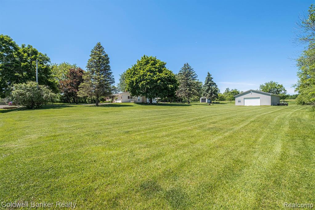 2403 North McKinley Road Flushing, MI 48433 - Photo 25 of 29