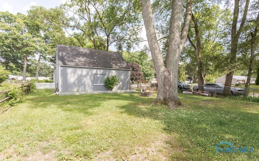 201 Rochelle Road Toledo, OH 43615 - Photo 4 of 27 Gallery Image 4