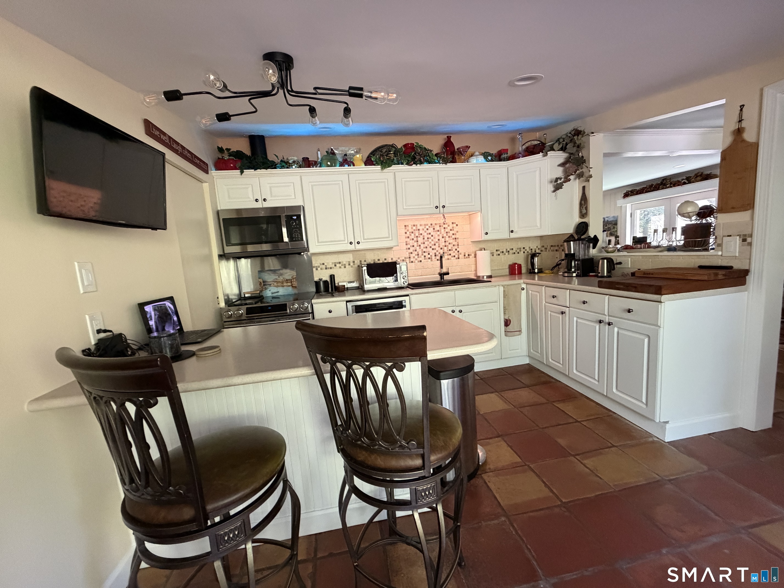 39 Cottage Street Monroe, CT 06468 - Photo 3 of 28