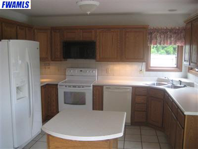 10820 Wild Ridge Place Fort Wayne, IN 46818 - Photo 9 of 23