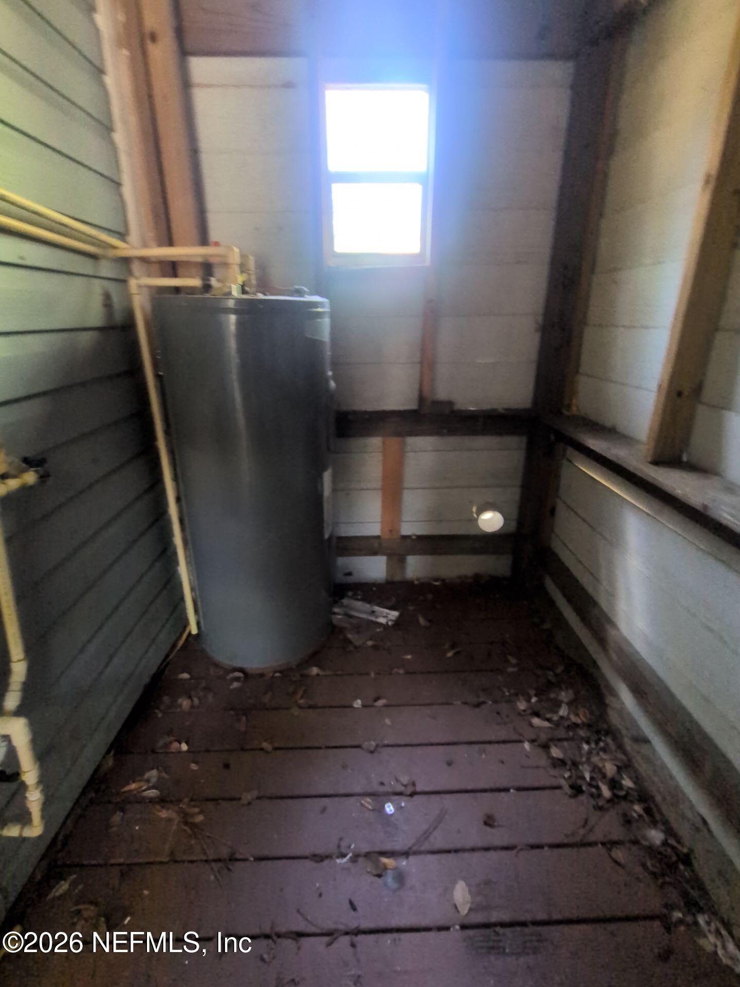 2092 Benedict Road Jacksonville, FL 32209 - Photo 15 of 17 15-Apr 12, 2026 15-29-41-eUSH