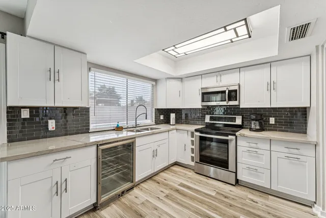 $609,000 | 3017 West Sahuaro Drive, Phoenix, AZ 85029