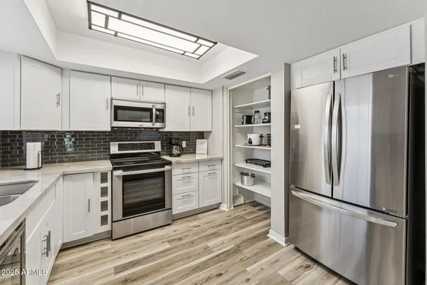 $609,000 | 3017 West Sahuaro Drive, Phoenix, AZ 85029