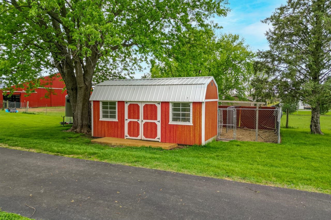 10160 Cemetery Road Pecatonica, IL 61063 - Photo 45 of 55
