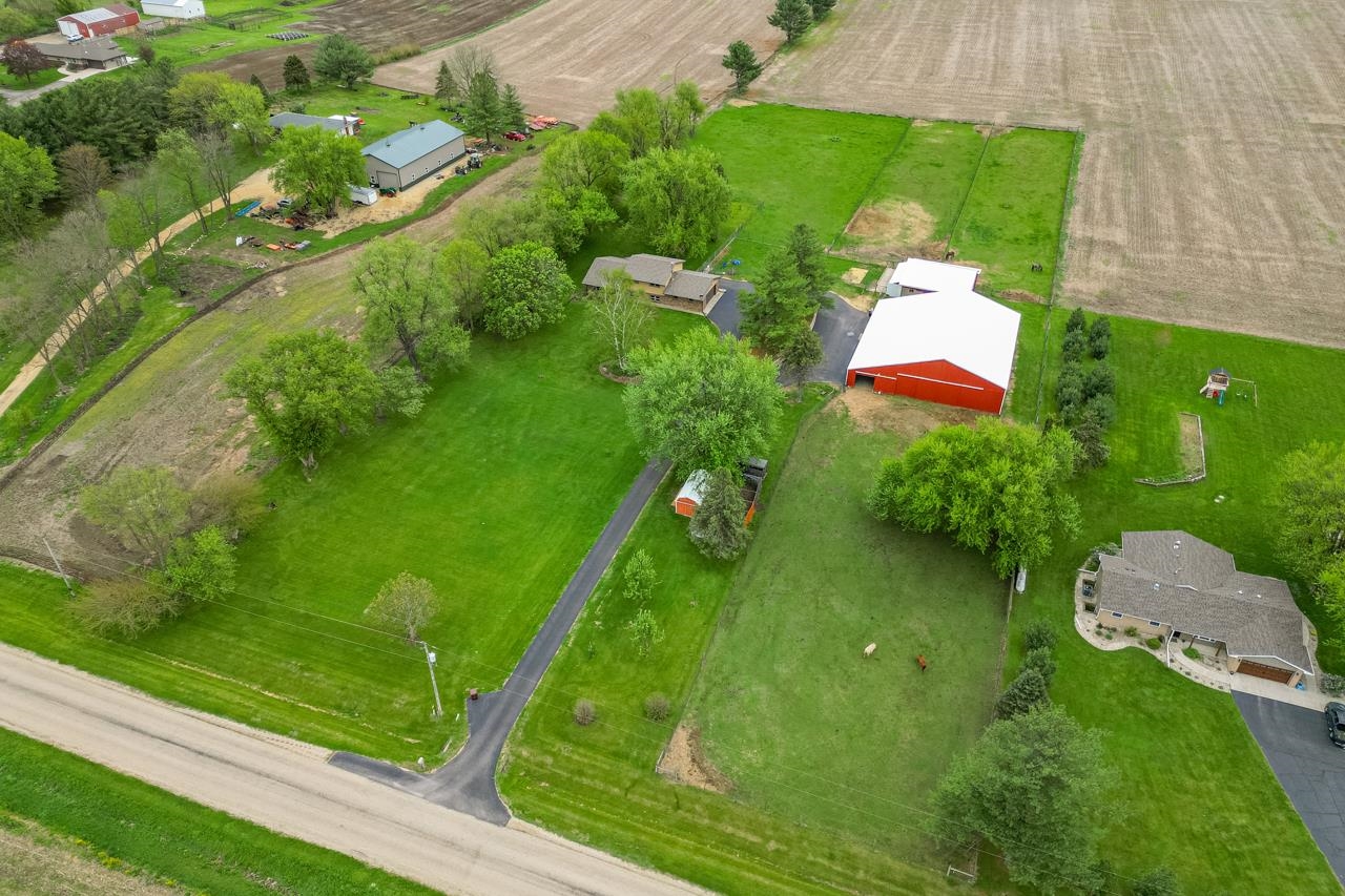 10160 Cemetery Road Pecatonica, IL 61063 - Photo 51 of 55