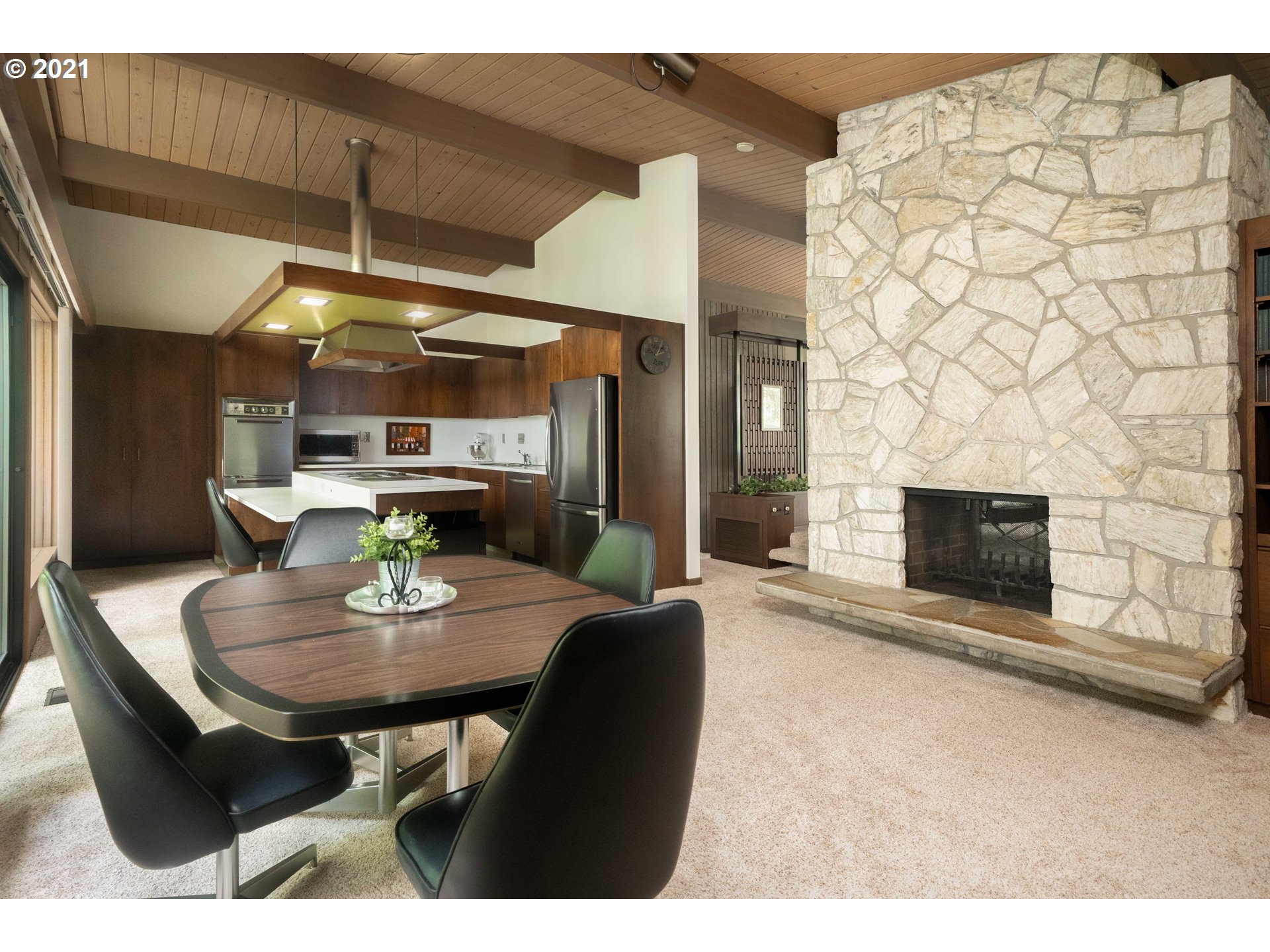 4001 Southwest Altadena Avenue Portland, OR 97239 - Photo 14 of 30 Gallery Image 14
