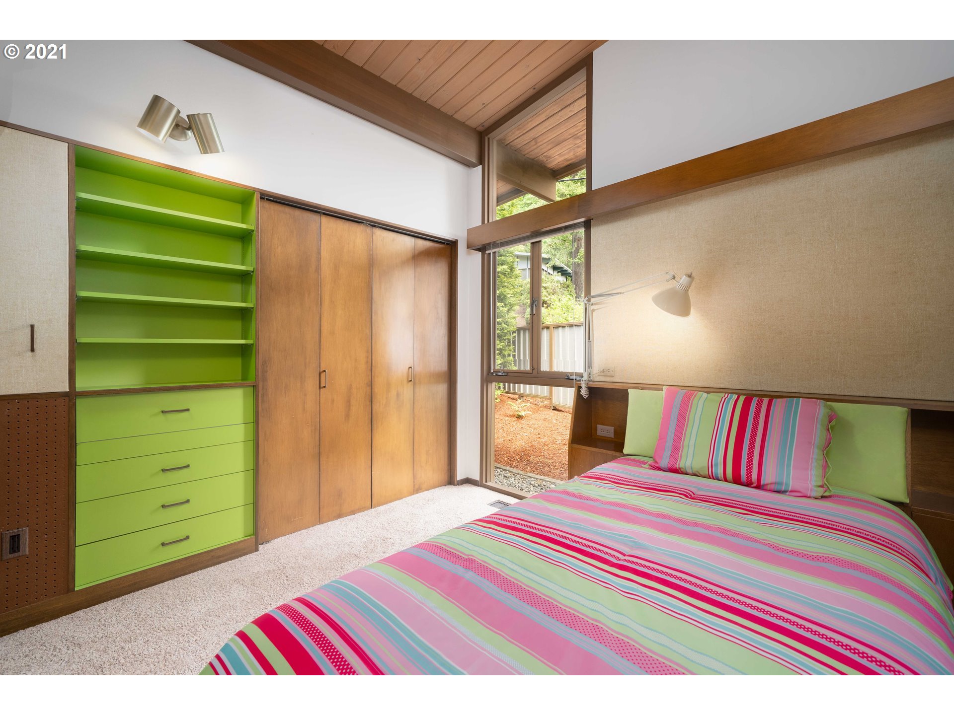 4001 Southwest Altadena Avenue Portland, OR 97239 - Photo 21 of 30 Gallery Image 21