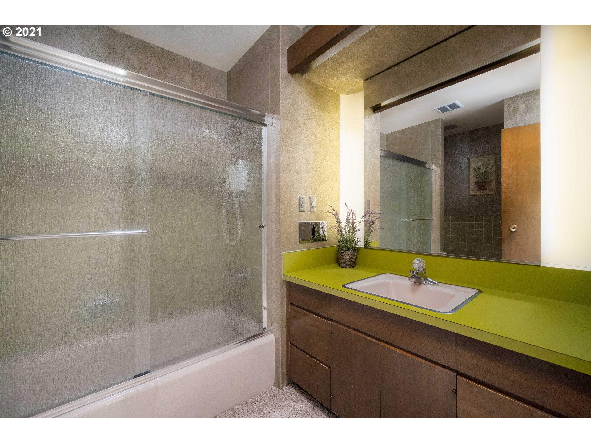 4001 Southwest Altadena Avenue Portland, OR 97239 - Photo 23 of 30 Gallery Image 23