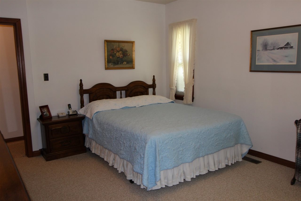 118 South Peerless Road Evansville, IN 47712 - Photo 11 of 25 Gallery Image 11