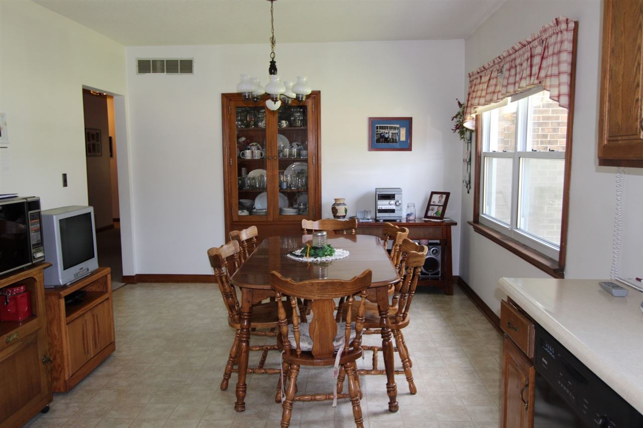118 South Peerless Road Evansville, IN 47712 - Photo 9 of 25 Gallery Image 9
