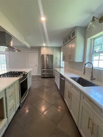 $2,000 | 4011 Ebbtide Drive, Houston, TX 77045